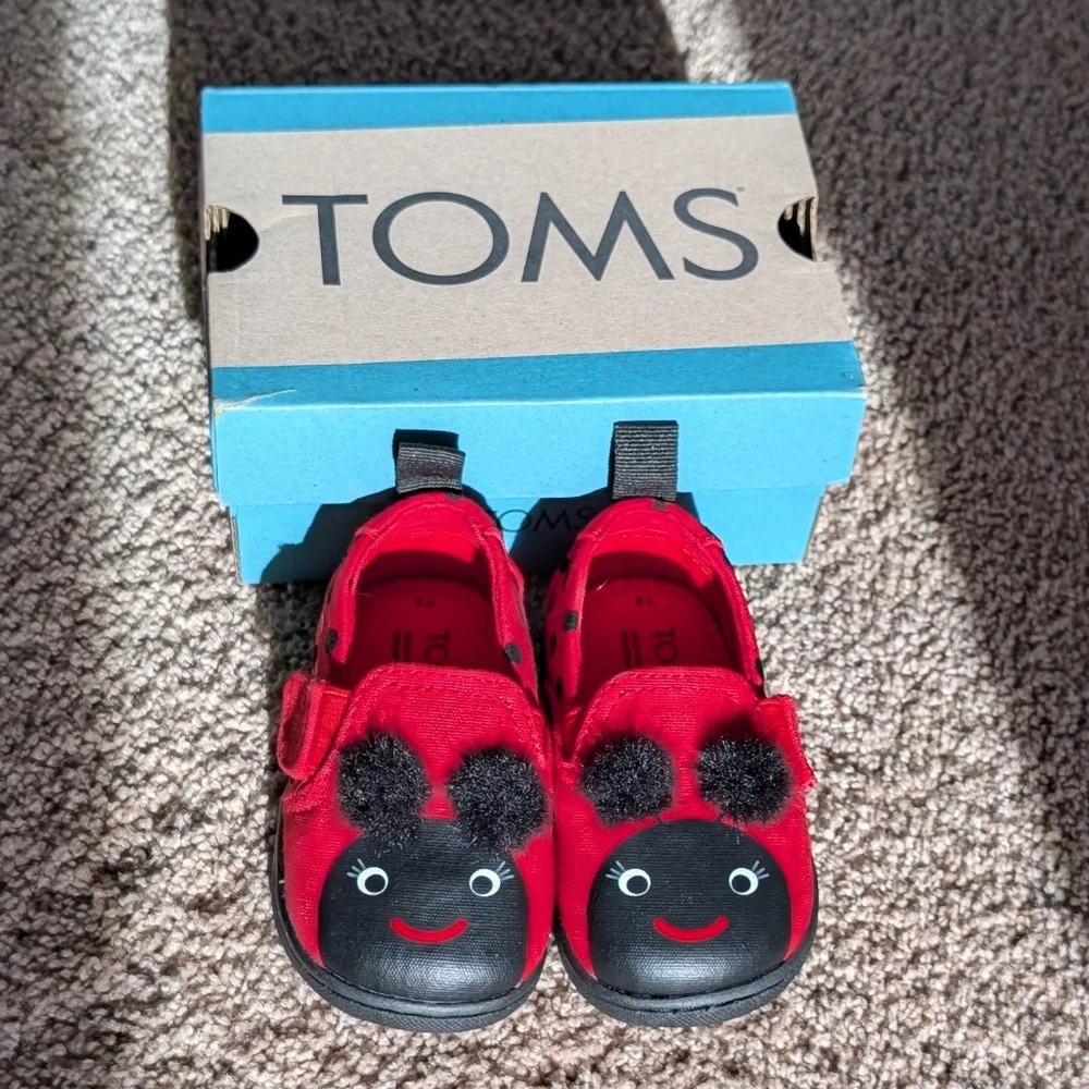 NIB TOMS Toddler Ladybug Shoes (Size 4)